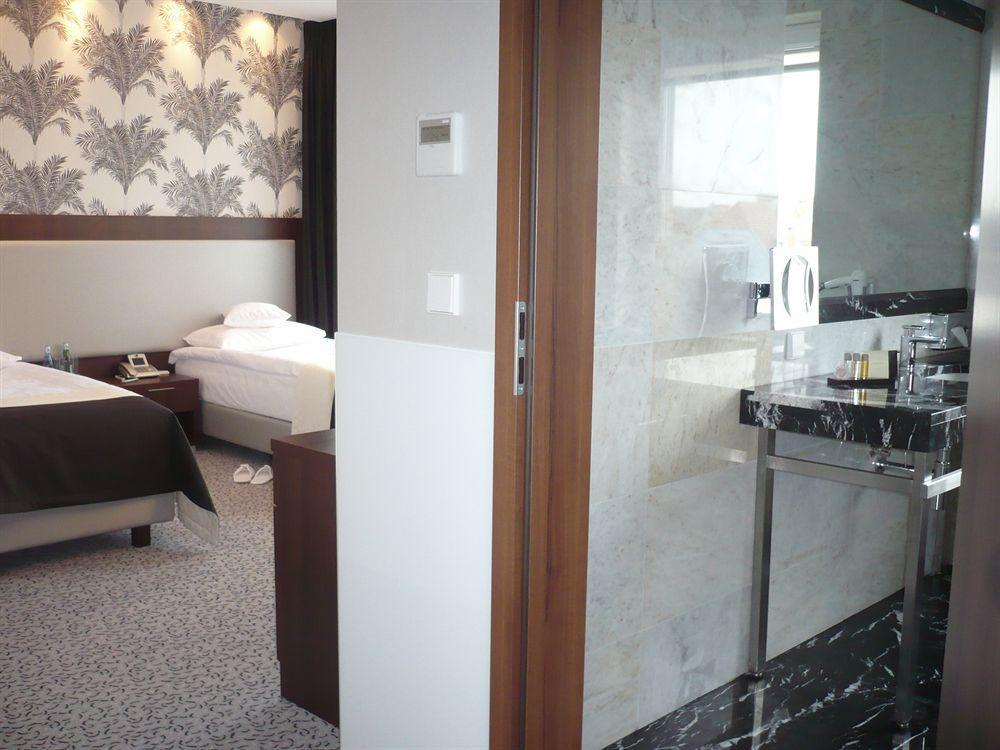 Hotel Zamek Centrum 4*